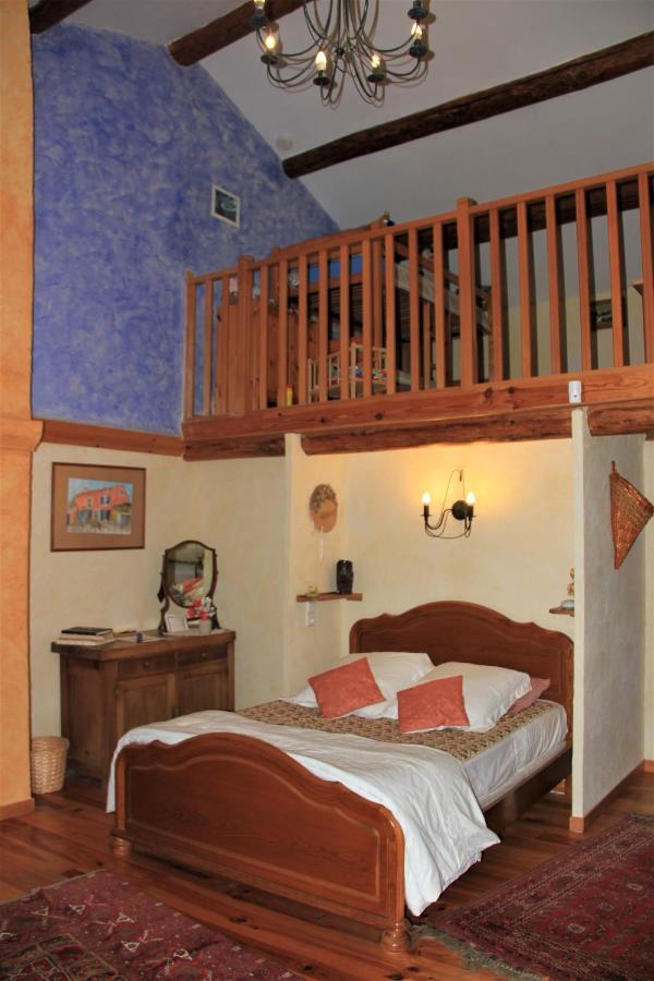 Le Mas De La Cigale Bleue, Caumont Sur Durance Экстерьер фото